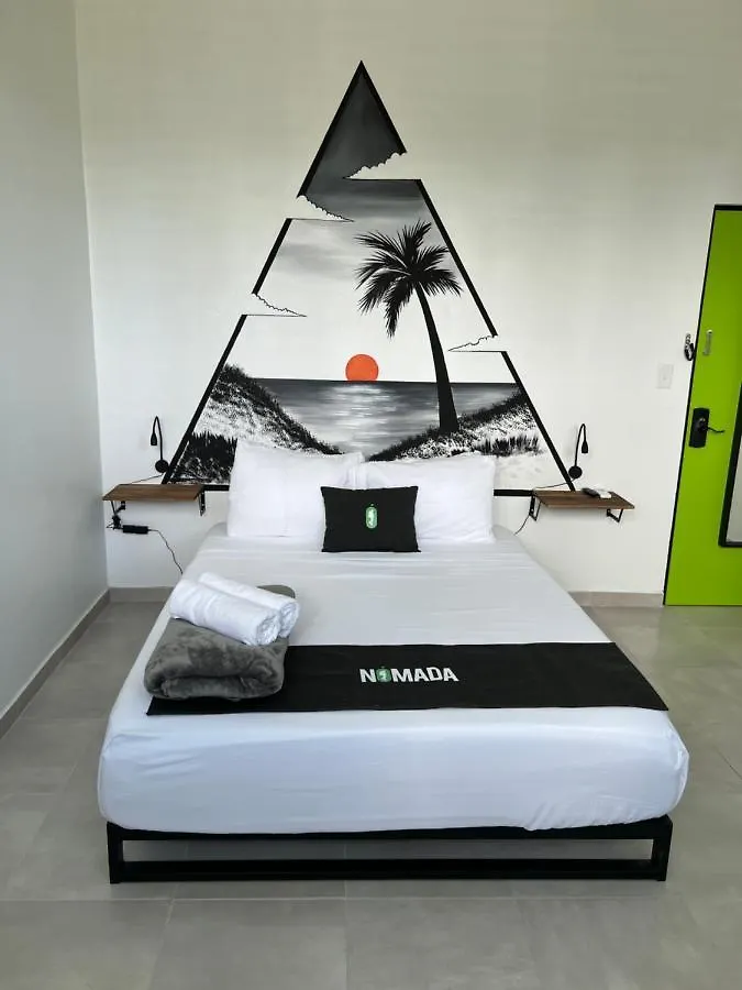 Hostal Nomada Beach Hostel- Isla Verde San Juan
