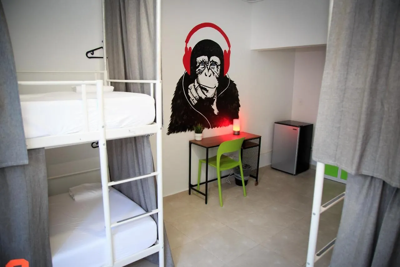 Hostel Nomada Beach Hostel- Isla Verde San Juan