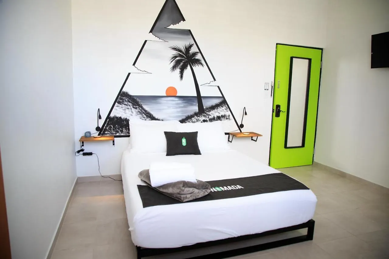 Nomada Beach Hostel- Isla Verde San Juan