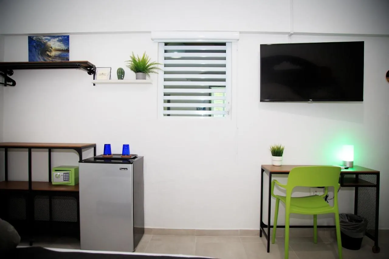 Hostel Nomada Beach Hostel- Isla Verde San Juan